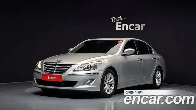 Hyundai Genesis 2013 — photo 1