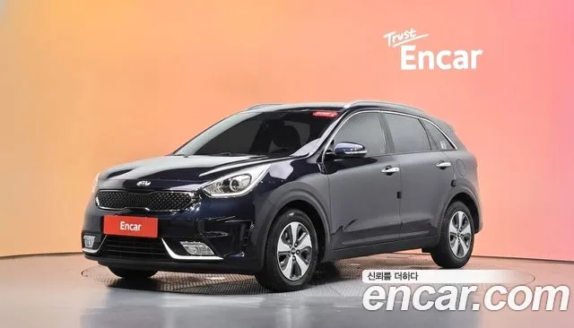 Kia Niro 2017 — photo 1