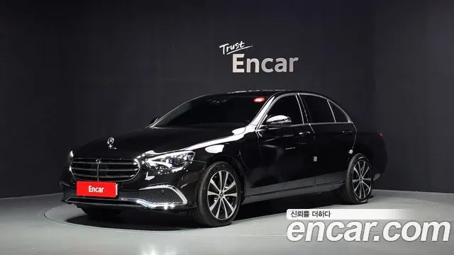 Mercedes-Benz E-Class 2022 — photo 1