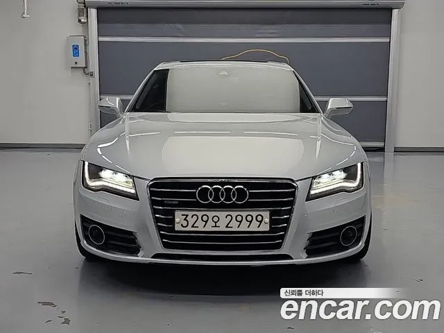 Audi A7 2012 — photo 1