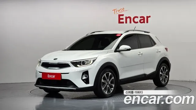 Kia Stonic 2018 — photo 1