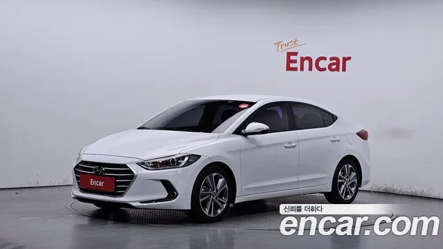 Hyundai AVANTE 2017 — photo 1