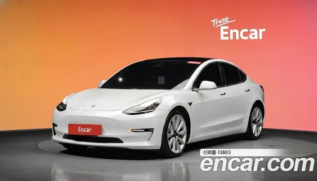 Tesla Model 3 2020 — photo 1