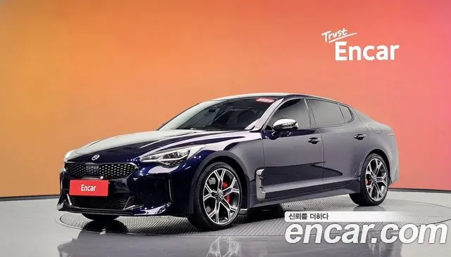 Kia Stinger 2018 — photo 1