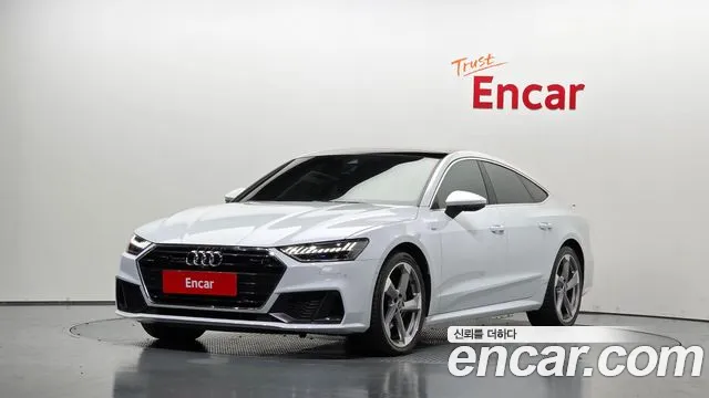 Audi A7 2022 — photo 1