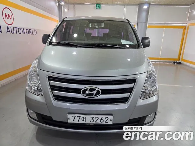 Hyundai Starex 2016 — photo 1