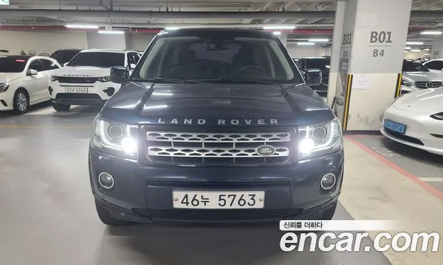 Land Rover Freelander 2013 — photo 1