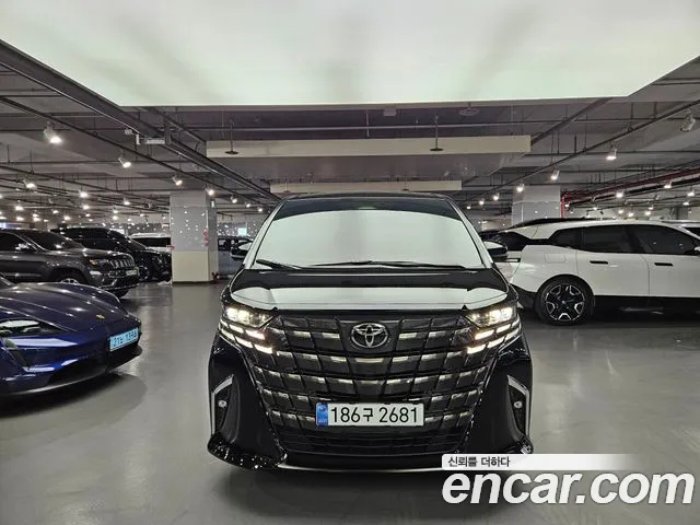 Toyota Alphard 2025 — photo 1