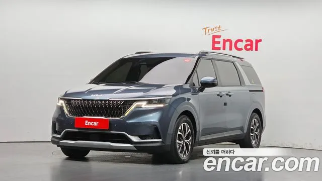 Kia Canival 2022 — photo 1