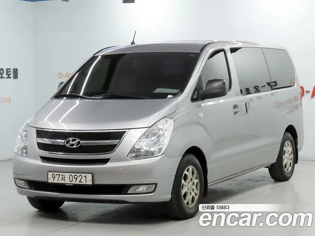 Hyundai Starex 2015 — photo 1