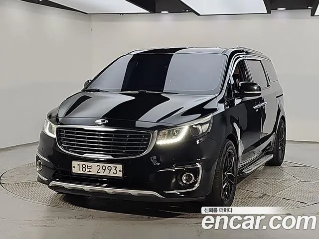 Kia Canival 2017 — photo 1