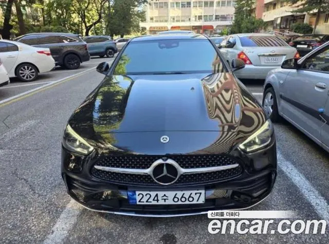 Mercedes-Benz C-Class 2023 — photo 1