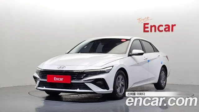 Hyundai AVANTE 2024 — photo 1
