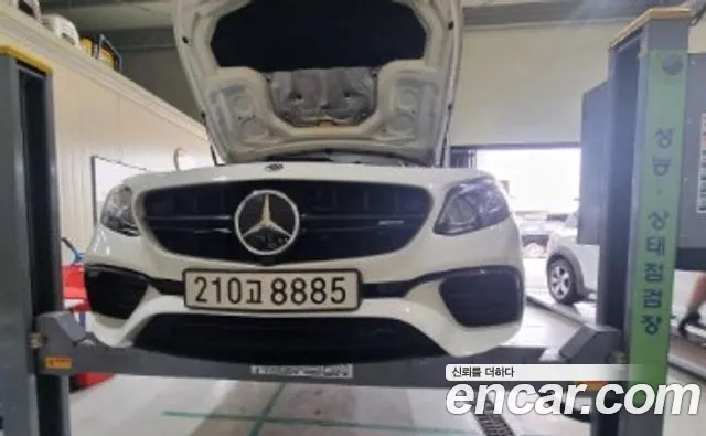 Mercedes-Benz E-Class 2018 — photo 1