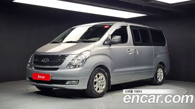 Hyundai Starex 2013 — photo 1