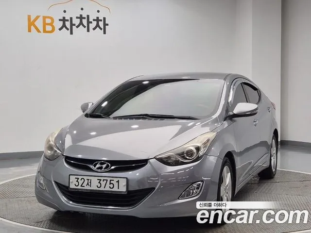 Hyundai AVANTE 2014 — photo 1