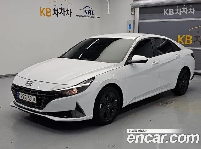 Hyundai AVANTE 2022 — photo 1