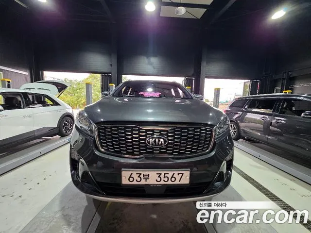 Kia Sorento 2018 — photo 1