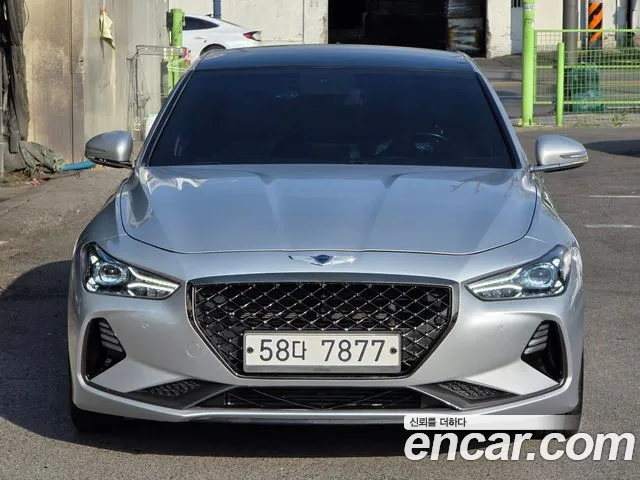 Genesis G70 2018 — photo 1