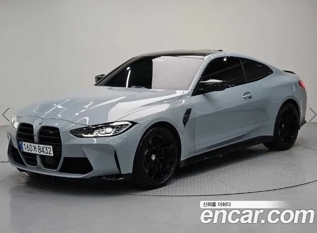 BMW M4 2022 — photo 1