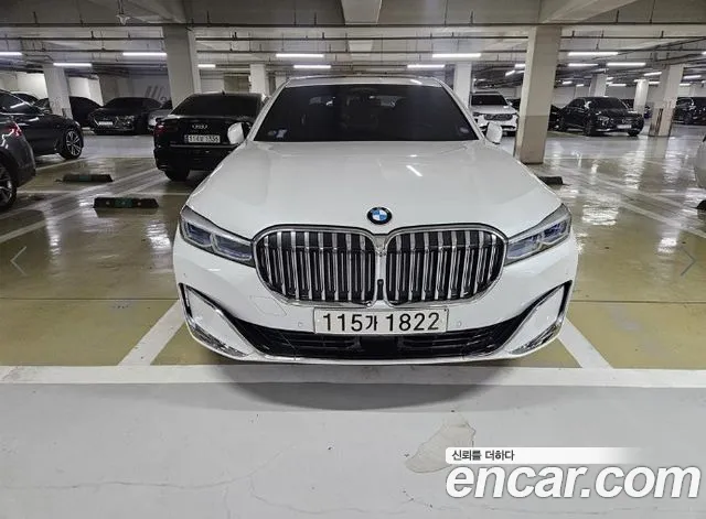 BMW 7-Series 2020 — photo 1