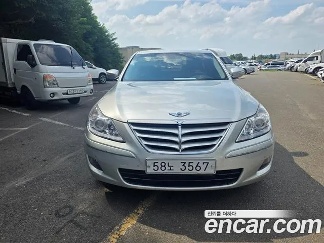 Hyundai Genesis 2010 — photo 1
