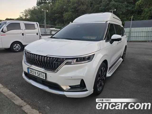 Kia Canival 2022 — photo 1