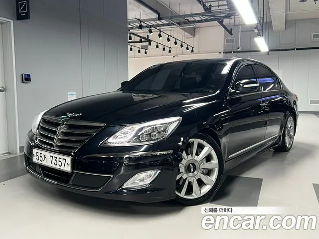 Hyundai Genesis 2012 — photo 1