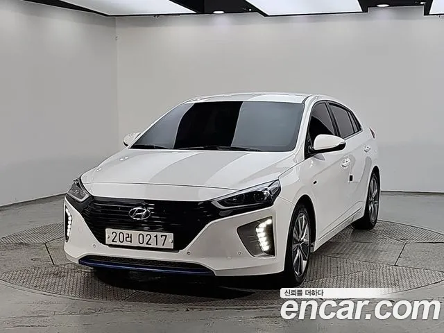 Hyundai Ioniq 2016 — photo 1