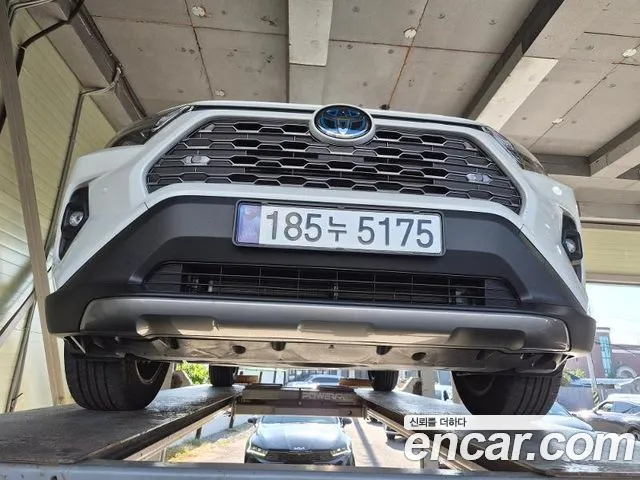 Toyota RAV4 2024 — photo 1