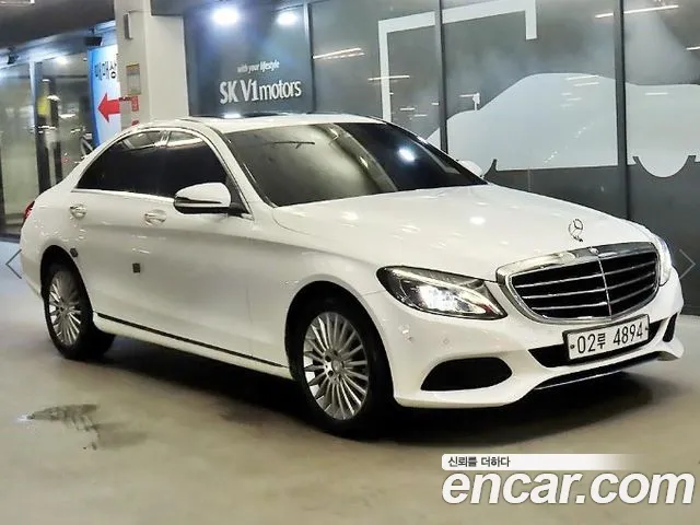 Mercedes-Benz C-Class 2017 — photo 1