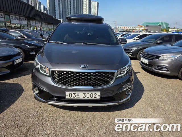 Kia Canival 2018 — photo 1