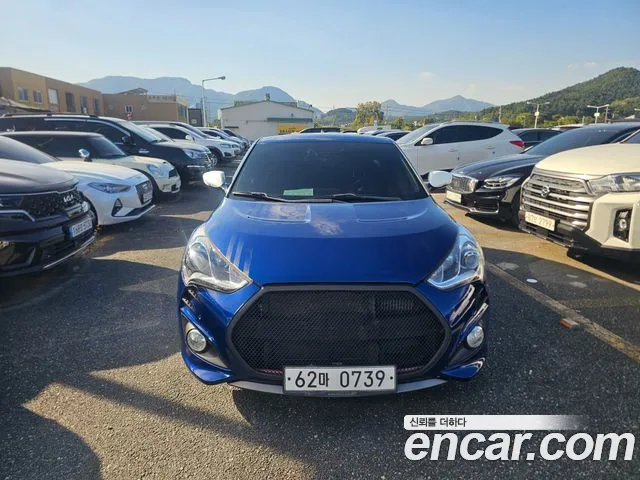 Hyundai Veloster 2017 — photo 1