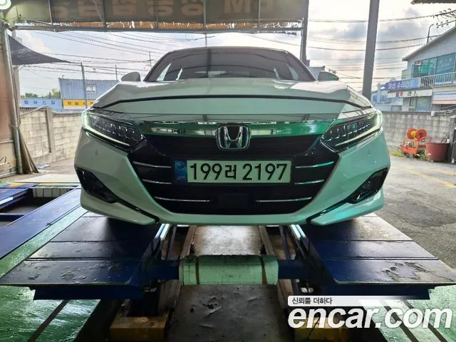 Honda Accord 2022 — photo 1