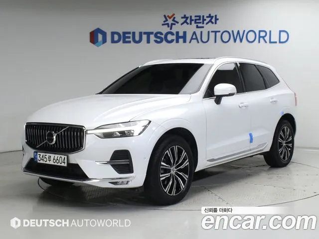 Volvo XC60 2022 — photo 1