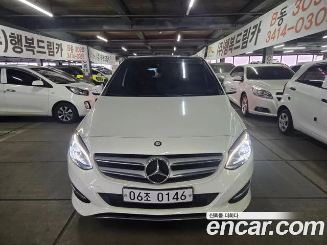 Mercedes-Benz B-Class 2016 — photo 1
