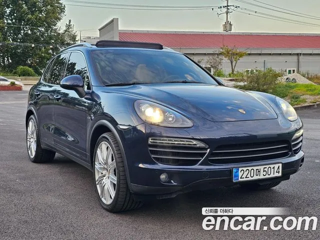 Porsche Cayenne 2014 — photo 1