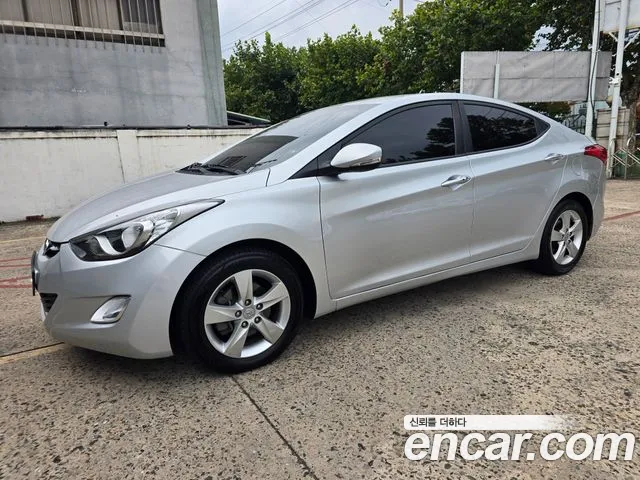 Hyundai AVANTE 2012 — photo 1