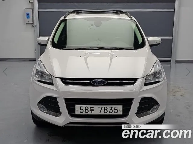 Ford Escape 2013 — photo 1