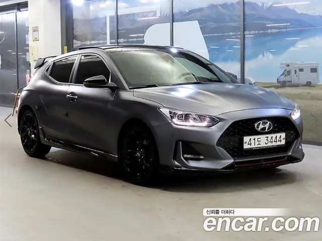 Hyundai Veloster 2019 — photo 1