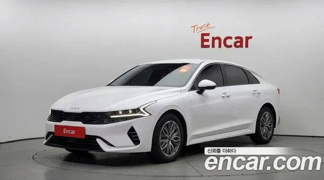 Kia K5 2023 — photo 1