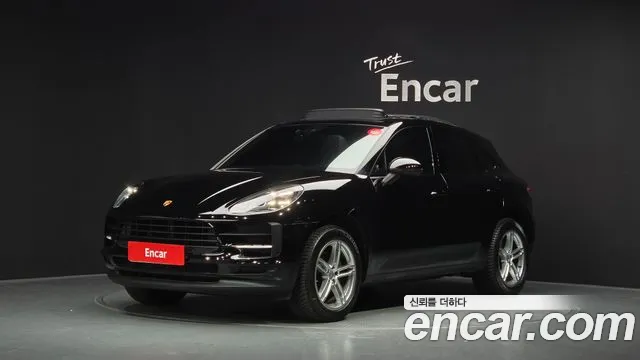 Porsche Macan 2021 — photo 1