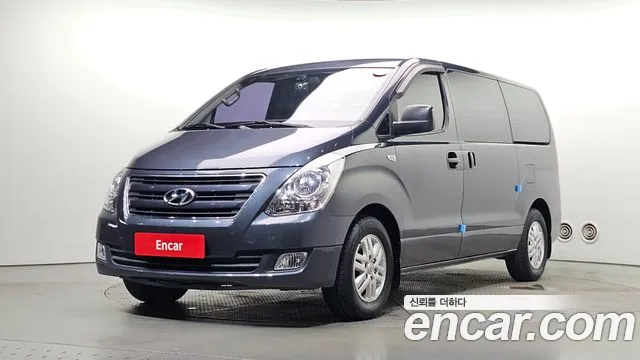 Hyundai Starex 2018 — photo 1