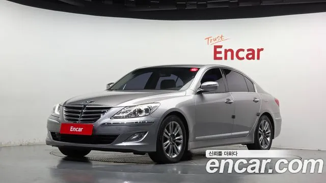 Hyundai Genesis 2012 — photo 1