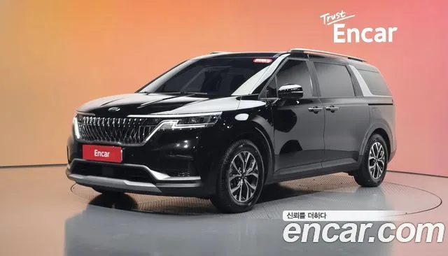 Kia Canival 2021 — photo 1