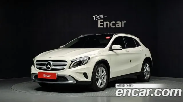 Mercedes-Benz GLA-Class 2015 — photo 1