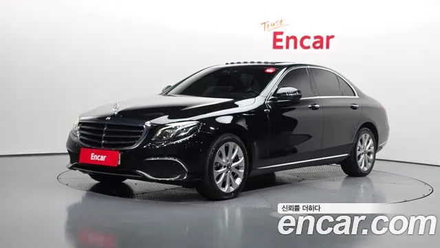 Mercedes-Benz E-Class 2018 — photo 1