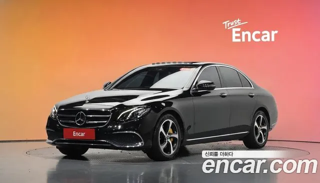 Mercedes-Benz E-Class 2020 — photo 1