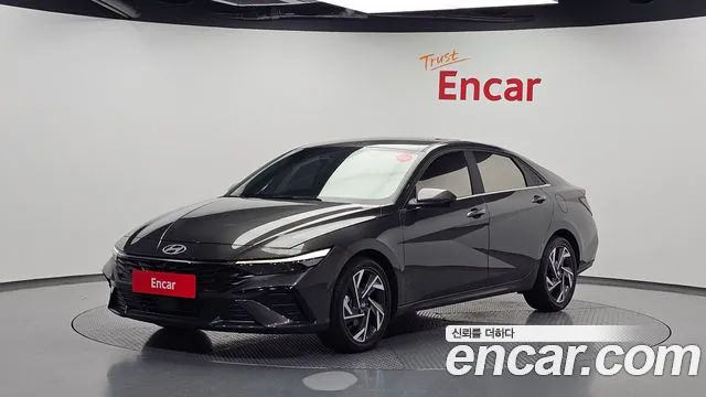 Hyundai AVANTE 2024 — photo 1