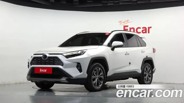 Toyota RAV4 2022 — photo 1